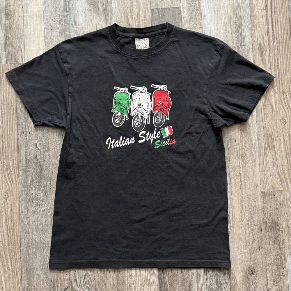 Adult VESPA Italian Style Scooter Travel Souvenir T Shirt Black (Size S) Scooter